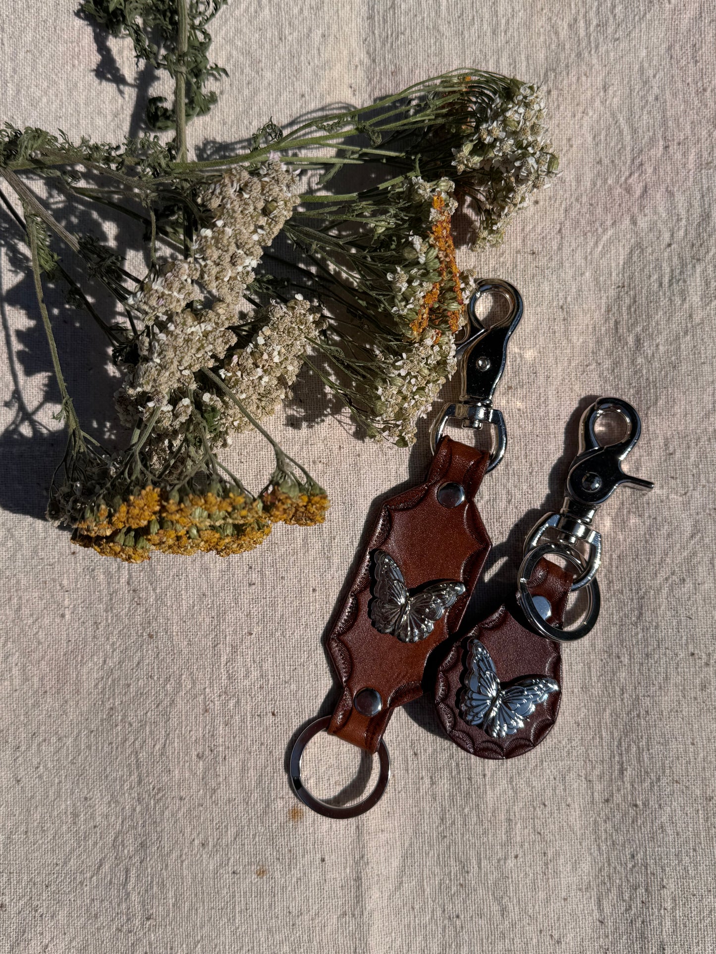 Mariposa Concho Keychain