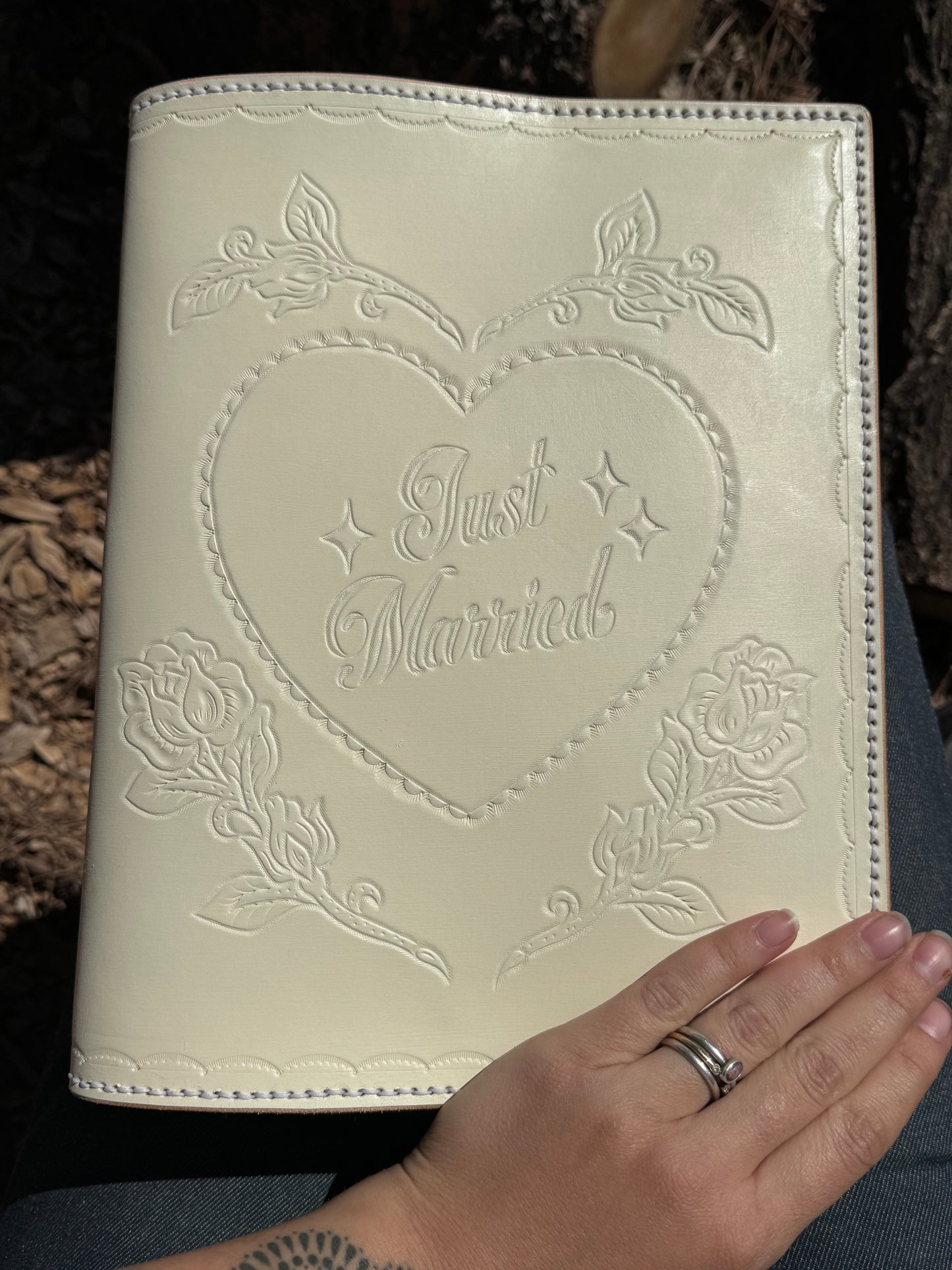 Pre order- WEDDING GUEST BOOK